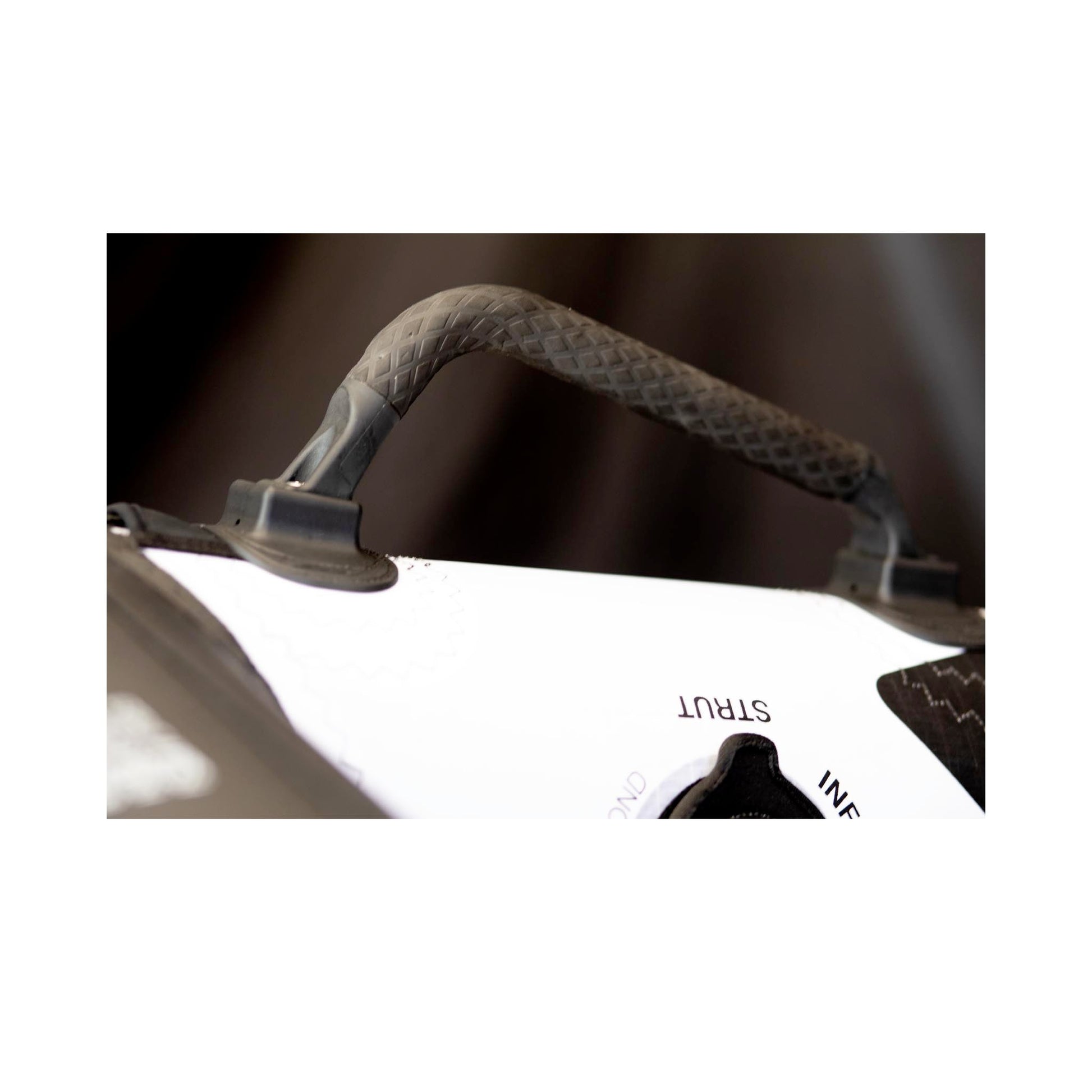  Ezzy V2 Flight Wing Foiling Wing